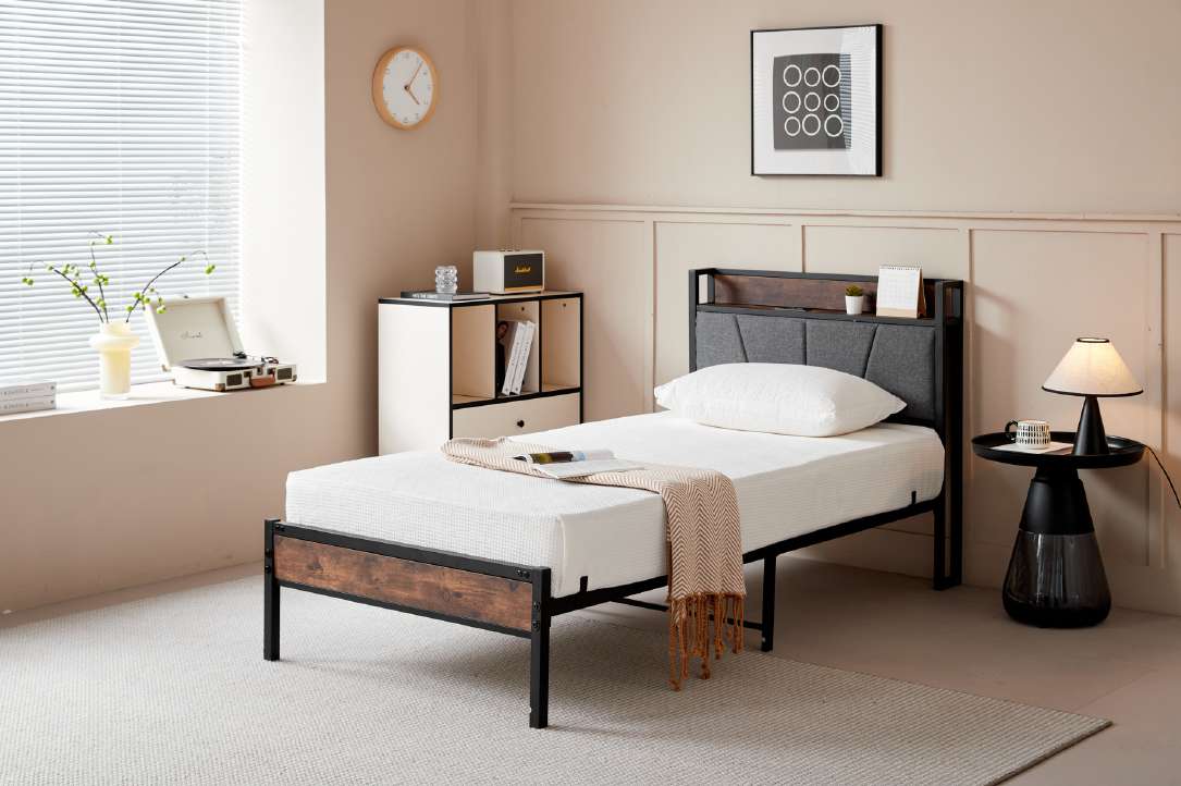 Wayne Led Light Metal Bed