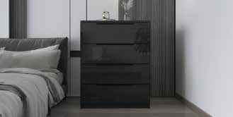 CD04 Chester Drawers X4 in situ