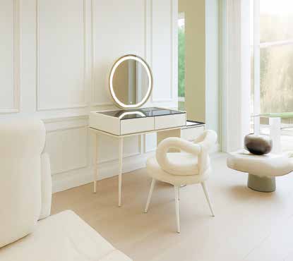 S0-1 Dressing Table in situ
